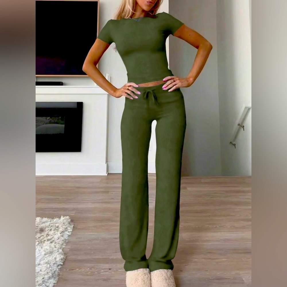 Women’s Solid Short Sleeve 2 Piece Casual Loun Set Army Green
